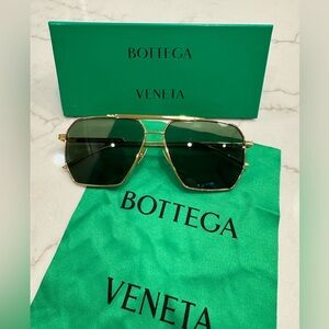 Bottega Veneta Angular Pilot Aviator Sunglasses
